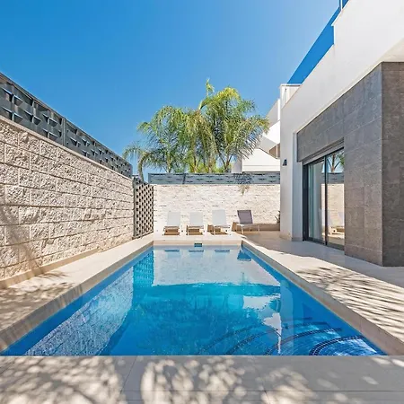 Luxury Three Bedroom Villa