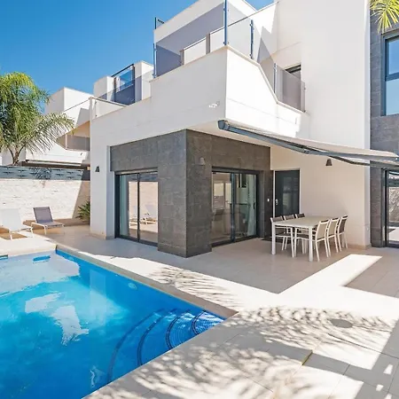 Villa Luxury Three Bedroom