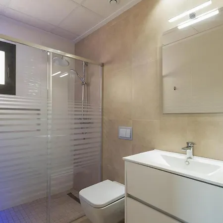 Villa Luxury Three Bedroom *